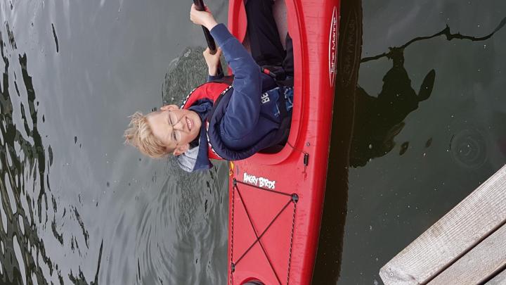 En kano med unge Søspejder fra Struer Sø